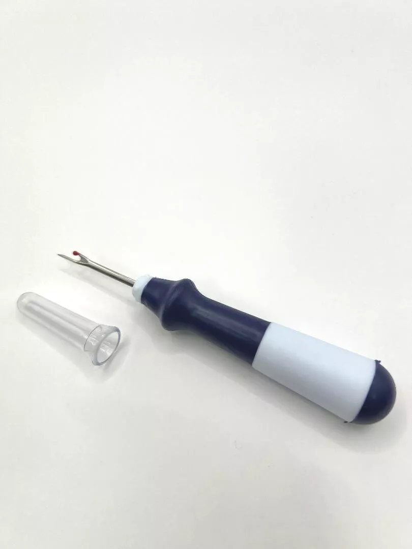 Thread Removal Tool for Hand Sewing Tailor Accessories with Secant Knife Rubber
