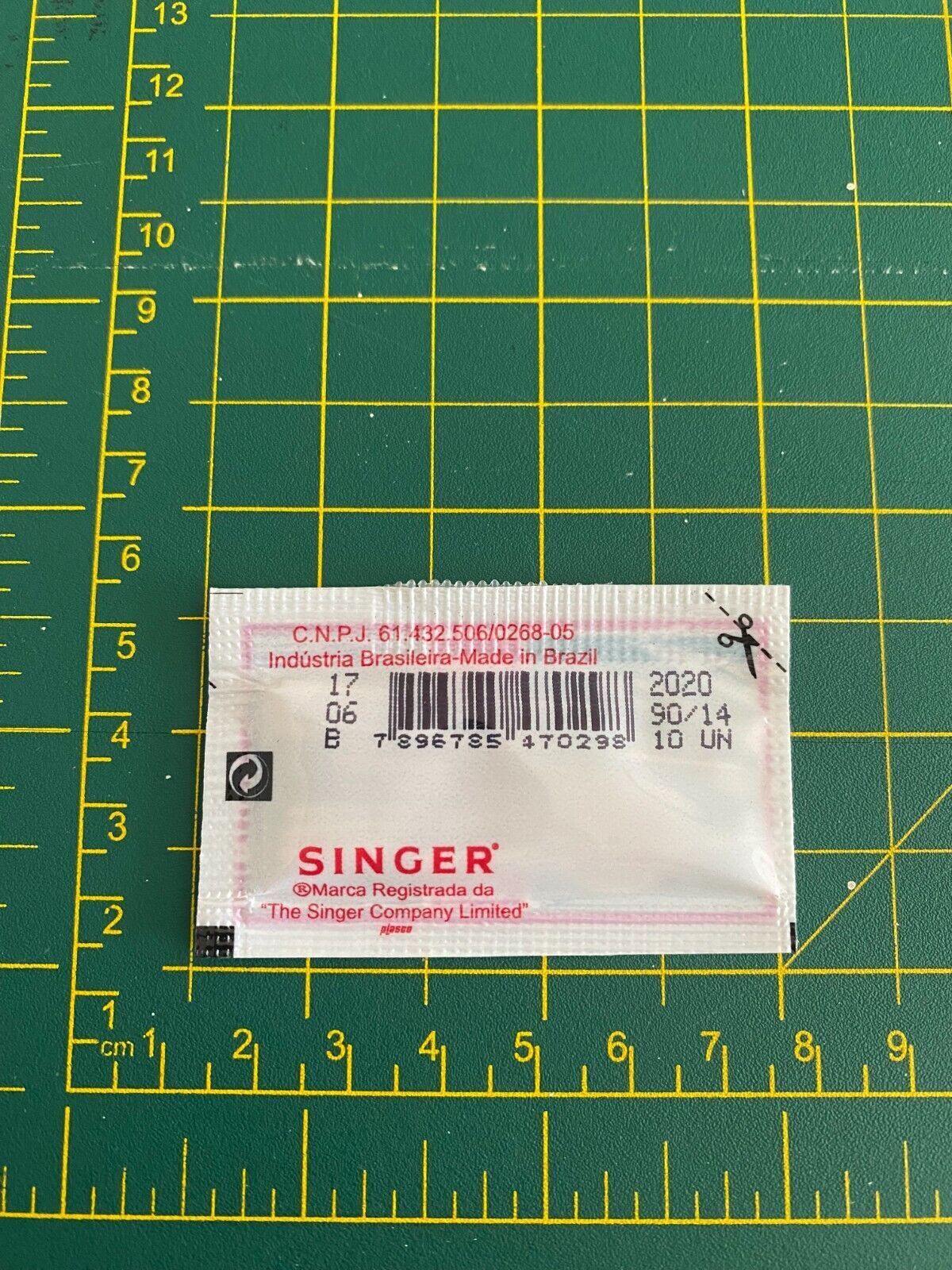 Singer Regular Point Needles #2020 90/14