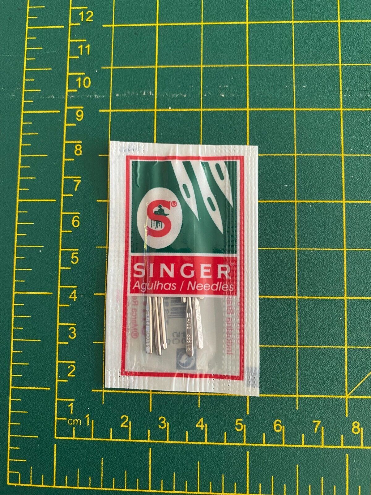 Singer Regular Point Needles #2020 80/11