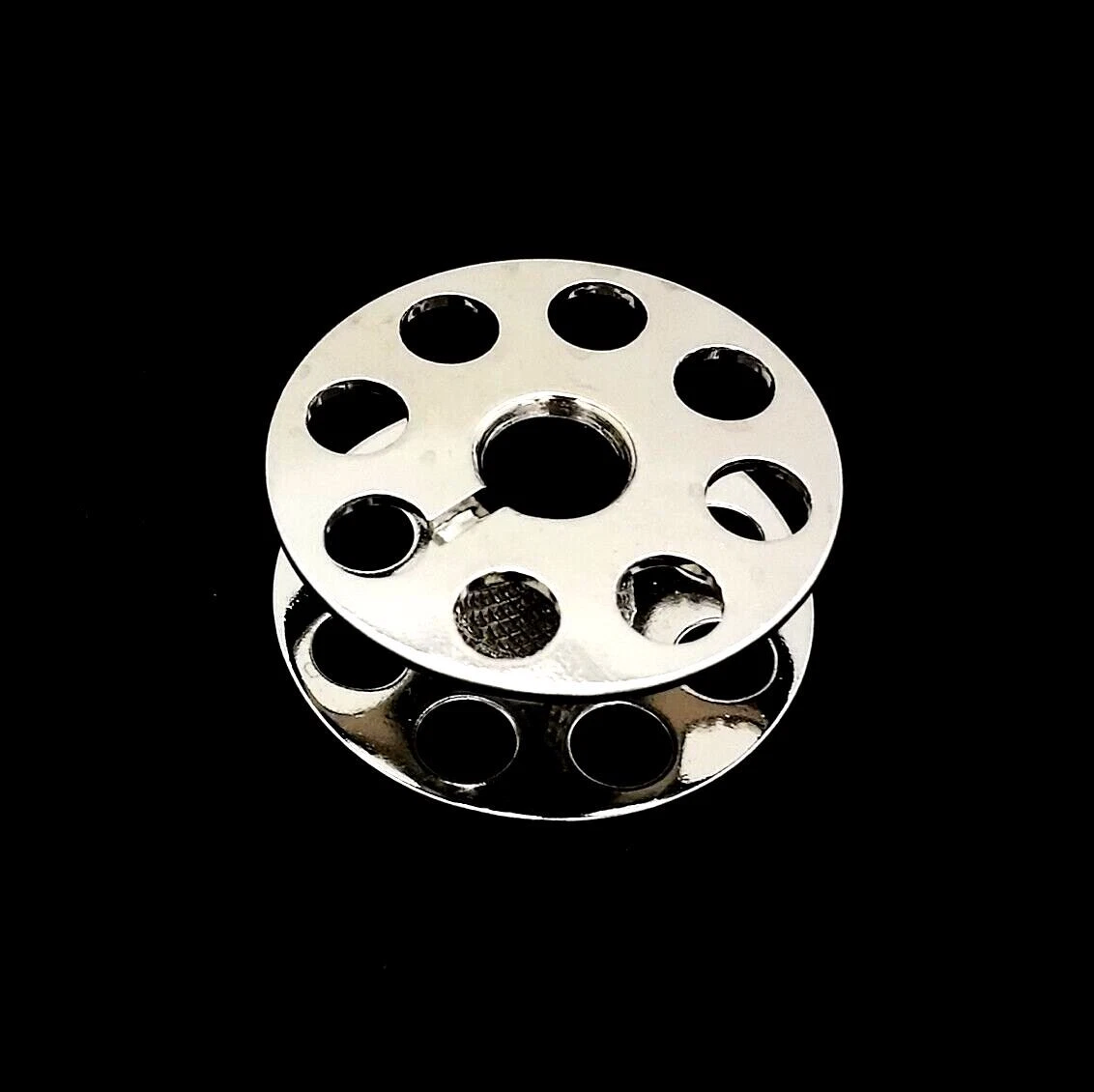 "M" Style Bobbin Case (Japan Made) + 5X Bobbins for Singer 111W, Consew 206RB