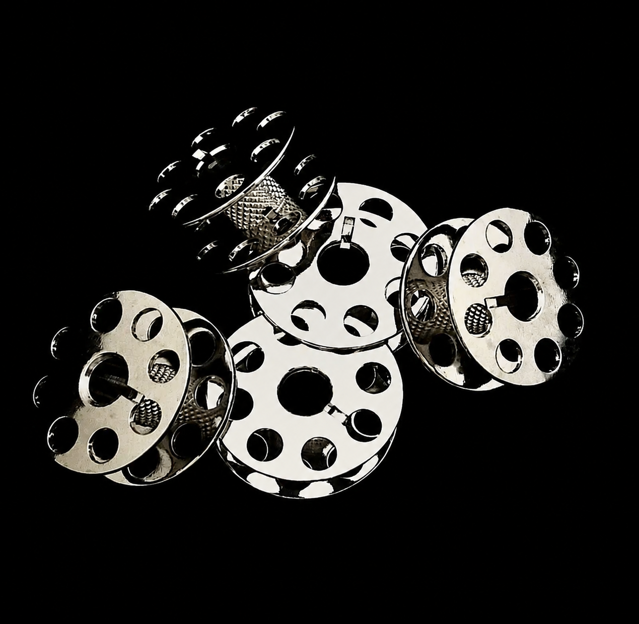 "M" Style Bobbin Case (Japan Made) + 5X Bobbins for Singer 111W, Consew 206RB