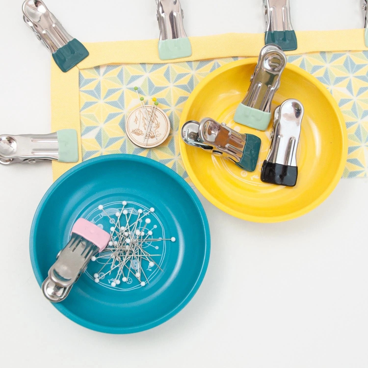 Professional Stainless Steel Magnetic Pin Holder Tray Bowl - Pink, Blue, Yellow