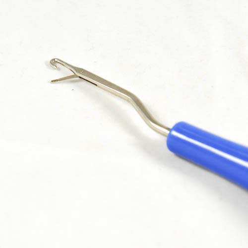 Latch Hook Needle with Plastic Handle